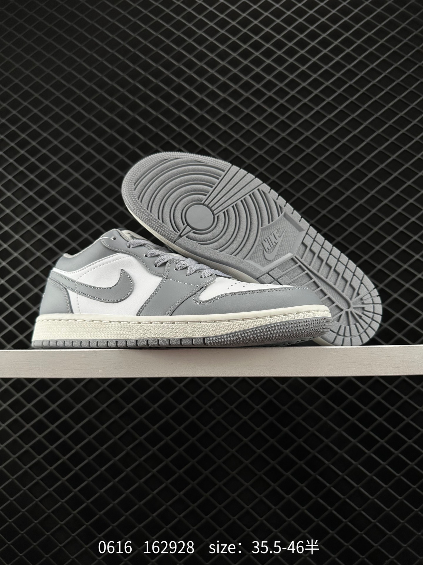 Nike Wmns Air Jordan 1 Low